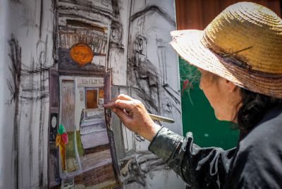 הנה ההוכחה שאפשר להיות גם אמנית וגם דתייה