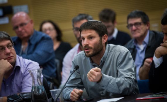 סמוטריץ' מרגיע: "החוק של כחלון לא יעבור"