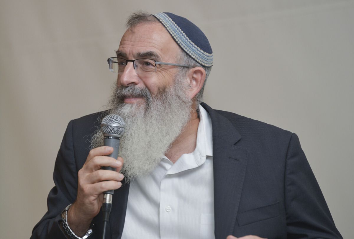 רבני צהר: מותר להזין בכפייה מחבל שובת רעב