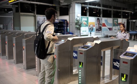בניגוד להפחדות: "אין חייל אחד שממתין להסעה"