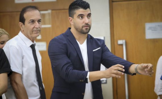 מסתבך: המדינה דורשת שנתיים מאסר למשה פרץ