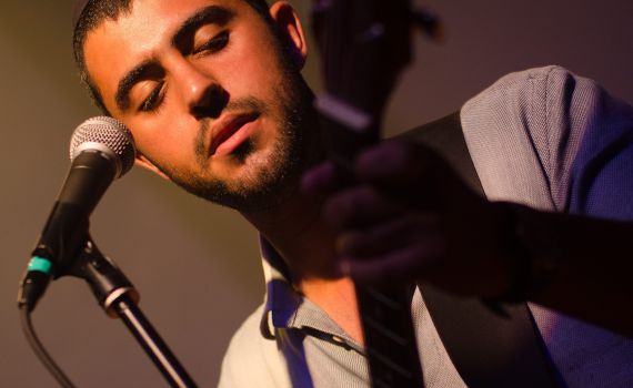 אמני ה'גולה': ישי ריבו