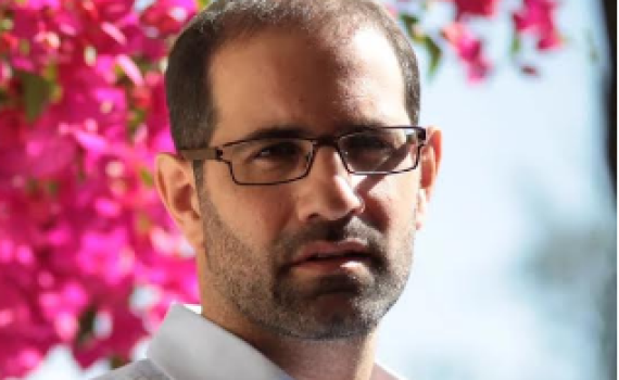 אמני ה'גולה': יוני גנוט