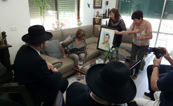 האם השכולה ביקשה: להמשיך להתפלל על אורון