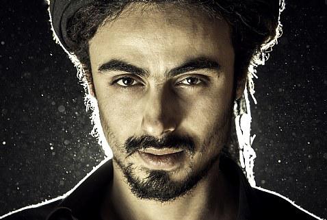 מארק אליהו מופיע ב'גולה'