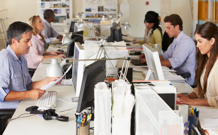 מי זכאי לתשלום עבור ימי החג? מדריך הזכויות המלא