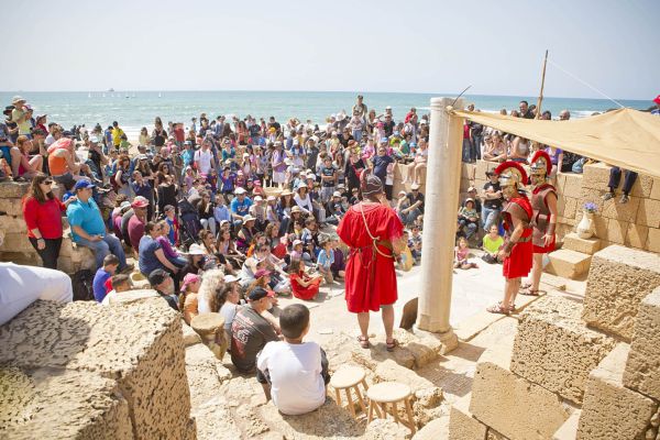 גן לאומי קיסריה – בסוכות הזה, אתם על הבמה!