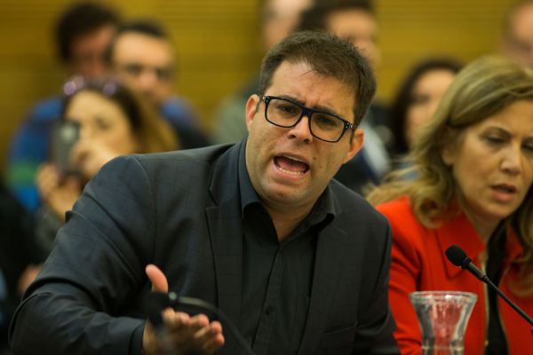 אורן חזן: "בנט האחרון שרשאי להטיף לי מוסר"