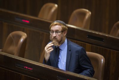 שיחת הטלפון שגרמה לגליק לפרסם התנצלות