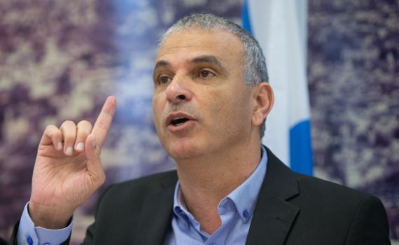 כחלון נגד נתניהו: "לא אוותר, אם אצטרך – אטיל וטו"