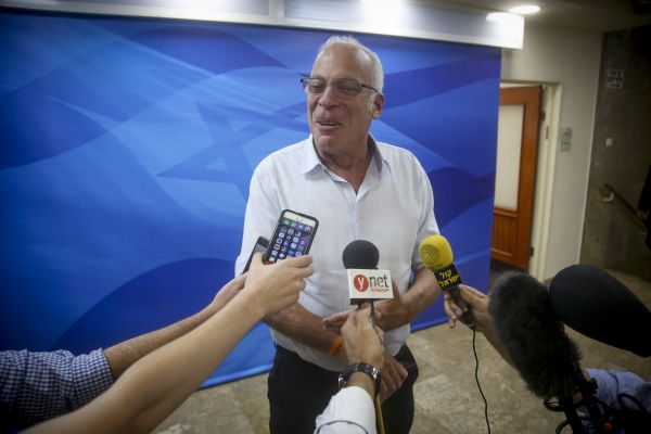 השר אריאל לרגב: "לשנות את שמו של יום השואה"