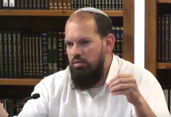 צפו: לקט סיפורים על ר' שלמה קרליבך ז"ל