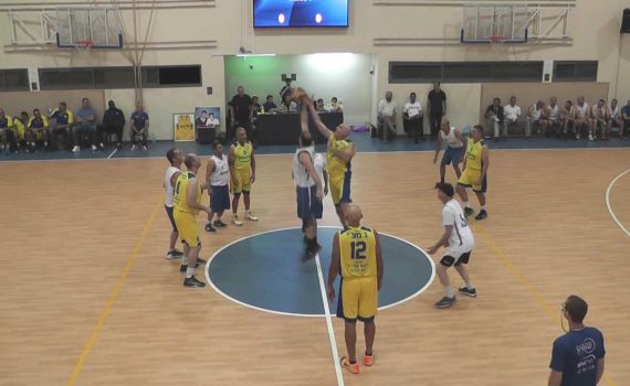 ותיקי מכבי ת"א עשו כבוד למלאכי רוזנפלד הי"ד