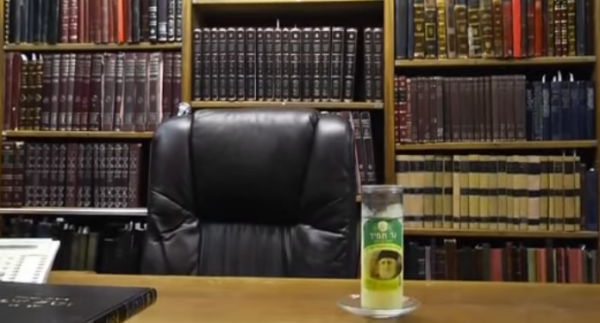 מרתק • צפו: אחר מיטתו של הרב עובדיה זצ"ל