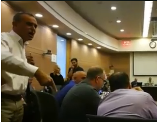 זחאלקה התפרע ונזרק מהישיבה; צפו בסערה