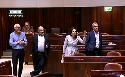 איילת שקד לח"כ החרדי: "אתה שקרן"; צפו בעימות