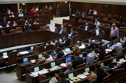 חוק ההסדרה: "התרגיל" של האופוזיציה לקואליציה