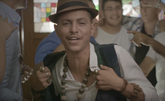 חנן בן ארי מאחוריך: האזינו ללהיט החדש והצעיר