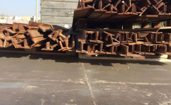 סוכלה הברחה של מוטות ברזל המיועדות לבניית מנהרות