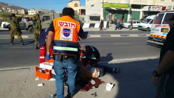 בוקר של טרור: פיגוע דקירה בחווארה