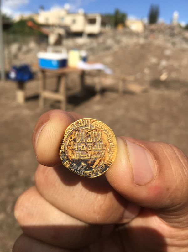 בני נוער גילו מטבעות זהב מלפני כ-1,200 שנה