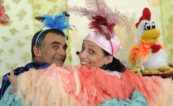 חיים בהצגה: הזוג שלא מפחד לדבר על הטרדה מינית