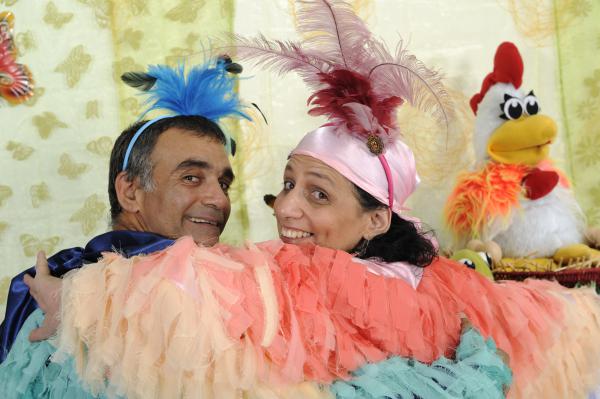 חיים בהצגה: הזוג שלא מפחד לדבר על הטרדה מינית