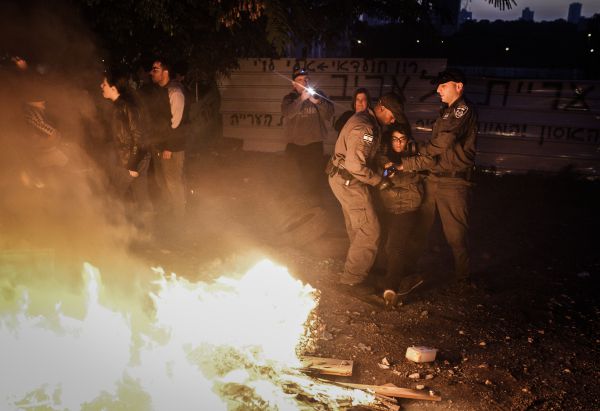 מערום צמיגים מוכן להצתה נתפס ליד טל מנשה