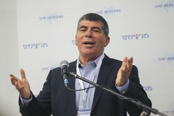 בדרך לפוליטיקה? גבי אשכנזי בהתייחסות ראשונה