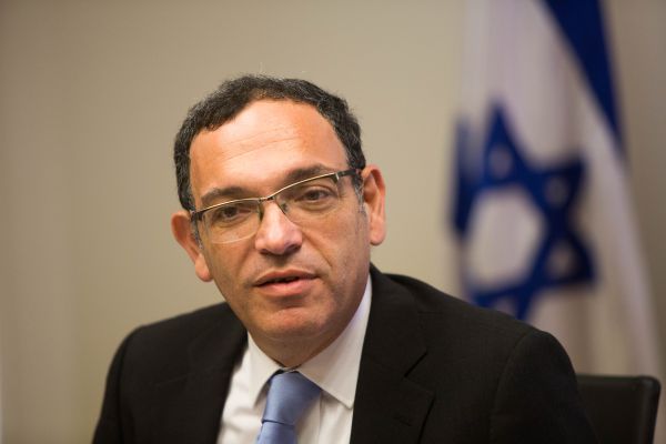 הרב שי פירון במכתב גלוי לדודי אמסלם