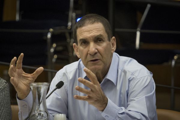 מתקפה נשית: רון טל לא יכול לשמש בשום משרה ציבורית