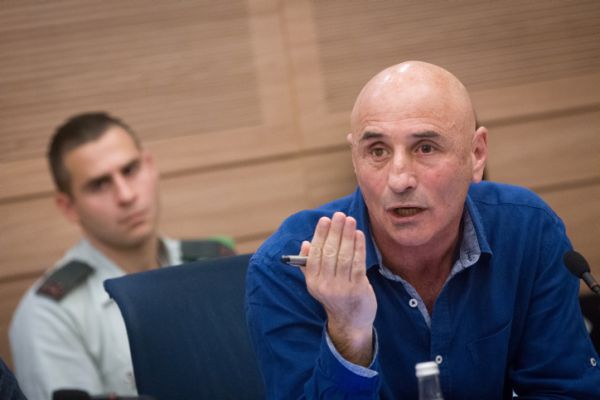 שלח מצא את האשמים בסירוב הפקודה ההמוני