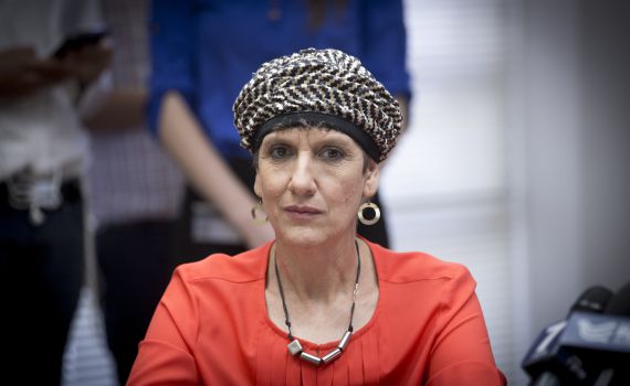 שלפיד יפסיק לכתוב פוסטים המעידים על בורות