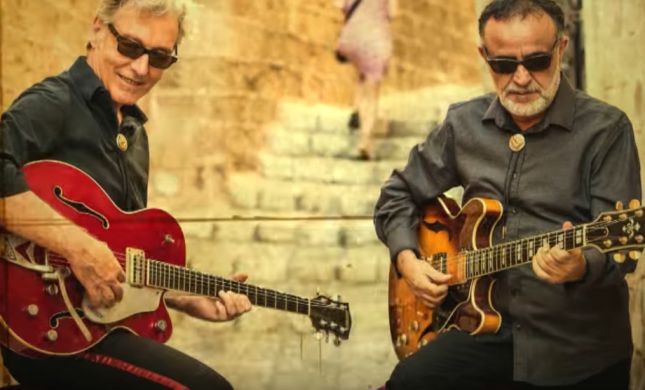 צפו: המחווה של בנאי וסחרוף לאהובה עוזרי