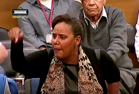 צפו: "אני לא צריכה אישור מאף לבן שאני יהודיה"