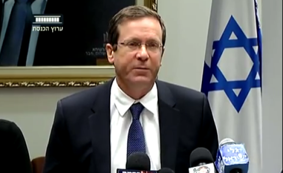 הרצוג: "בנט הוא ראש הממשלה בפועל"; צפו