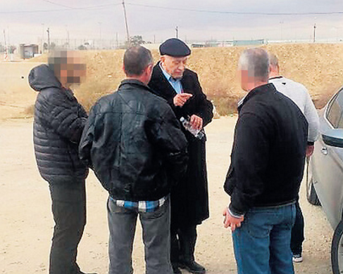 שקית ופתקים במעיל: כך נתפס ח"כ באסל גטאס