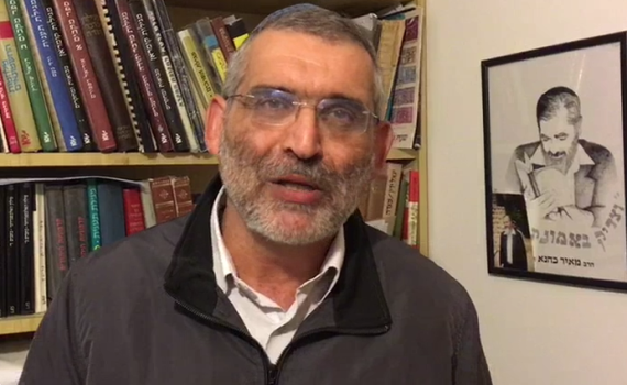 צפו: מיכאל בן ארי מזכיר לבית היהודי כמה עובדות