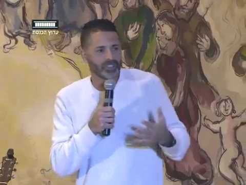 צפו: נדב אבוקסיס עושה סטנדאפ בכנסת