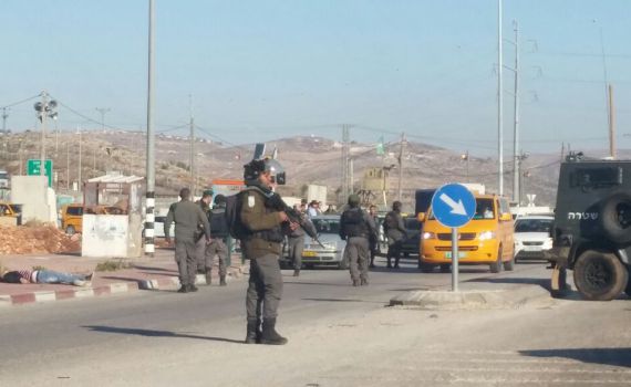 פיגוע דקירה בצומת תפוח. המחבל חוסל