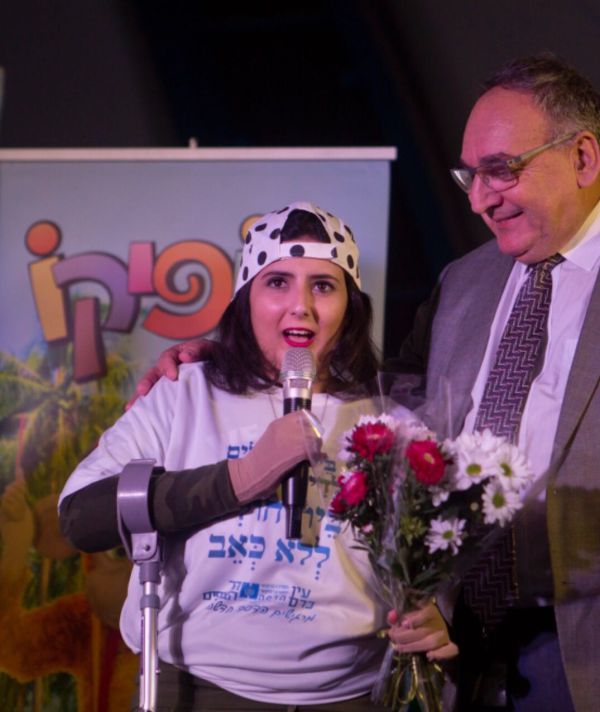 "אפילו את לא האמנת שתחזרי לעמוד ולחייך"