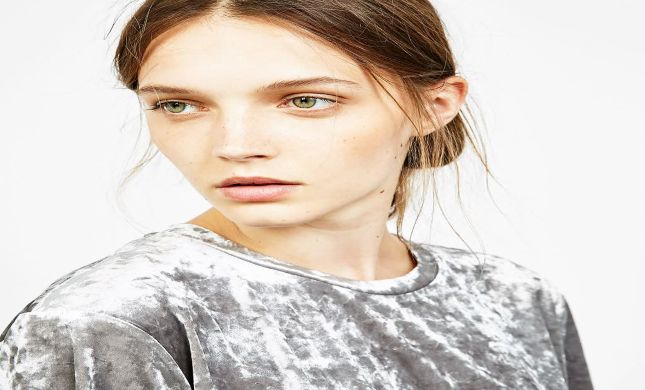 מ-1 יוצא 3: חולצת הקטיפה שתסדר לך את הלוק