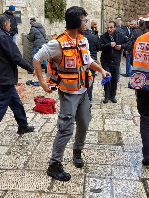 פיגוע דקירה בעיר העתיקה: שוטר נפצע קל