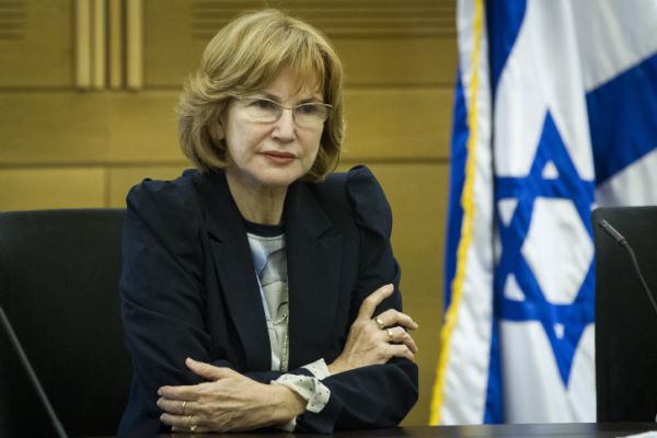 עיתונאי 'הארץ' נחקר לאחר ש"נדנד" לח"כית