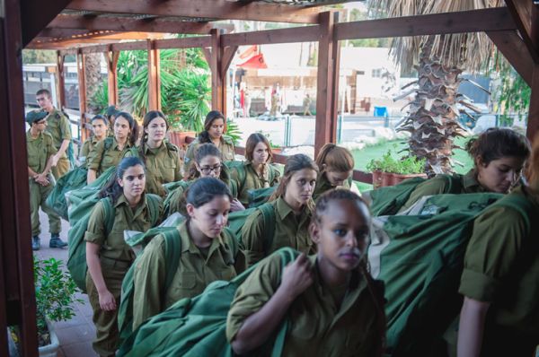 מ"חשש לחילול שבת": חיילות נאלצו לישון בקור