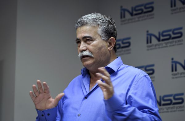 עמיר פרץ הודיע: מתמודד שוב לראשות העבודה