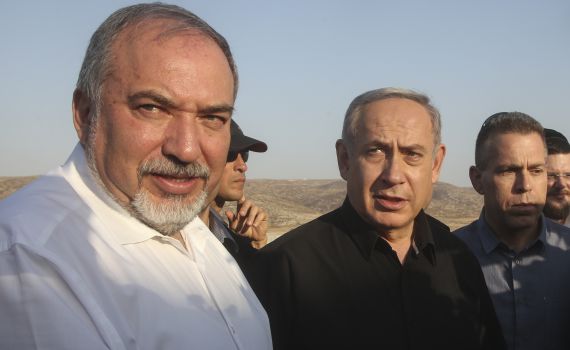 למרות הכריסמס שגרירים זרים זומנו לנזיפה