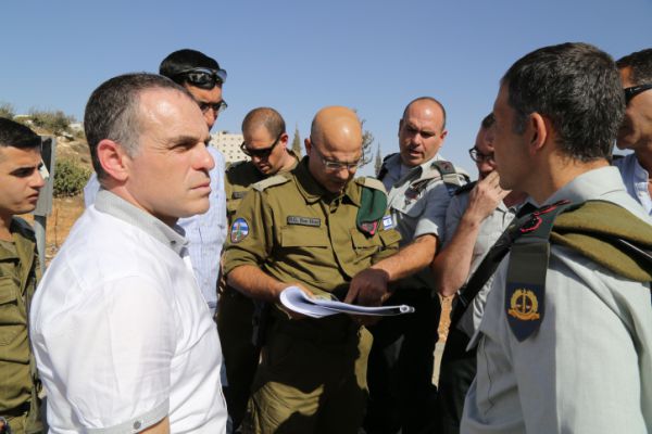 רביבי במתקפה חריפה: "מדובר בבן אדם שקרן"