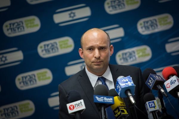 בנט: הגענו להסדר – עמונה תישאר על ההר