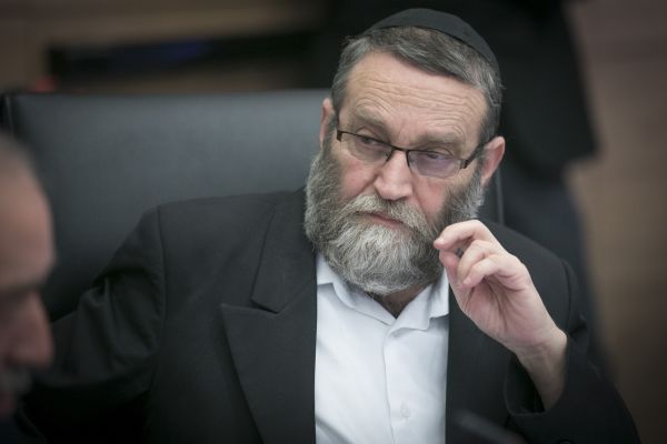 הבלאגן בועדת הכספים: גפני עושה שריר לנתניהו